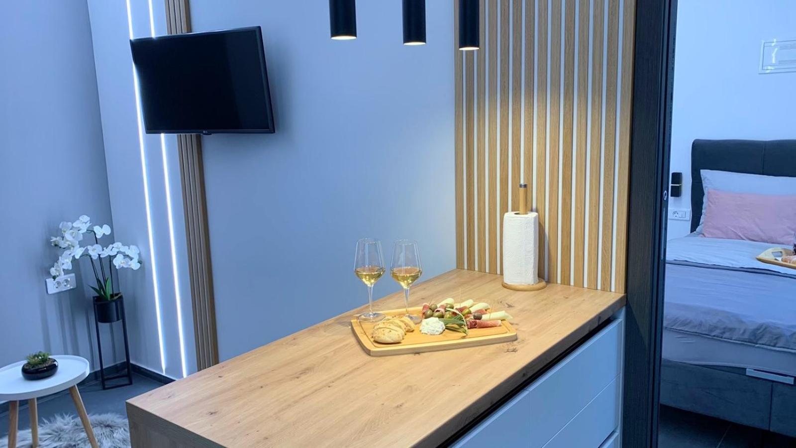 Apartma Cintya *